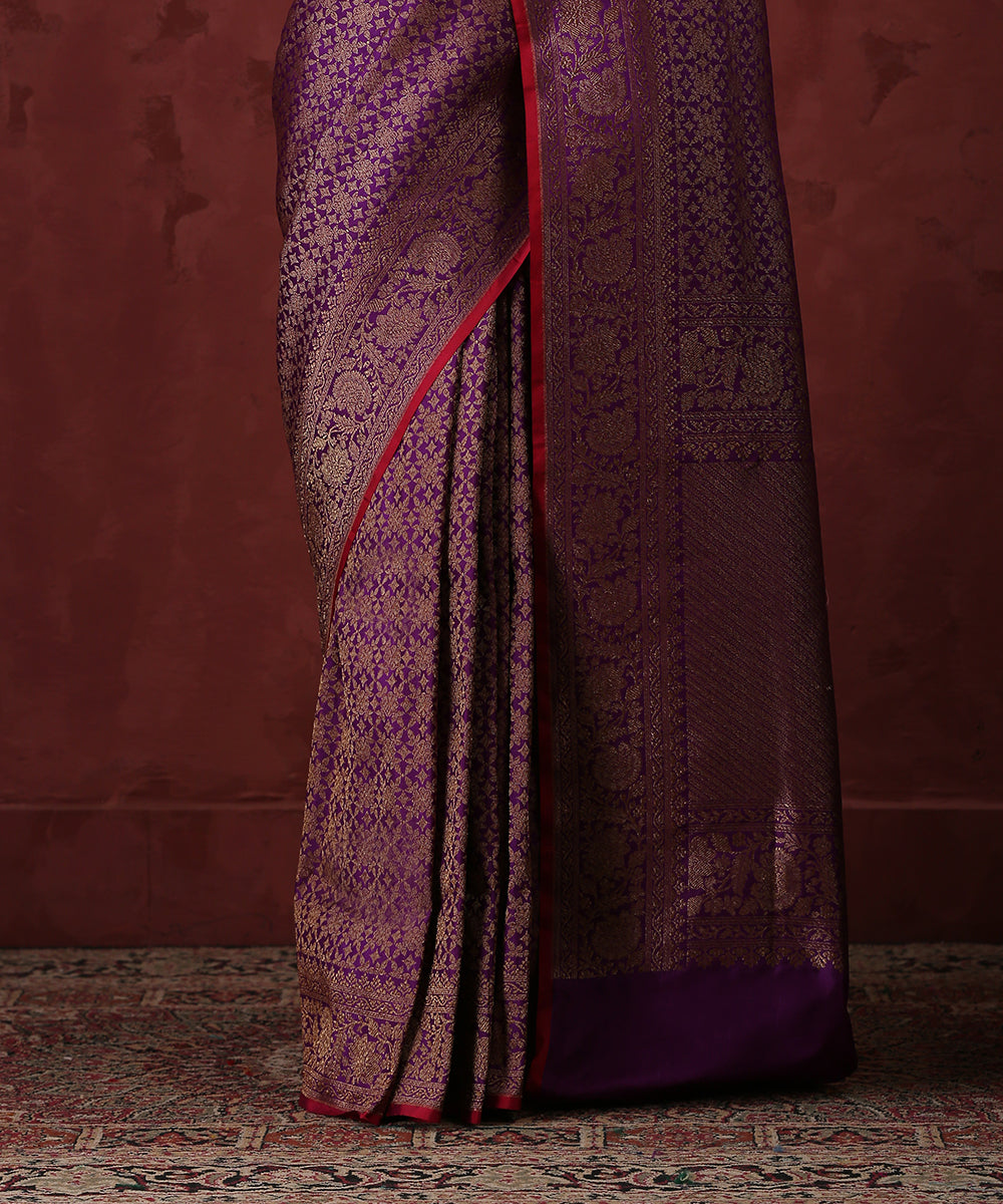 Handloom_Purple_Pure_Katan_Silk_Kimkhab_Banarasi_Saree_With_Antique_Zari_and_Pink_Selvedge_WeaverStory_04