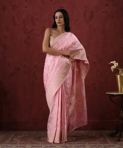 Light_Pink_Handloom_Pure_Katan_Silk_Banarasi_Saree_With_Cutwork_Jaal_WeaverStory_02