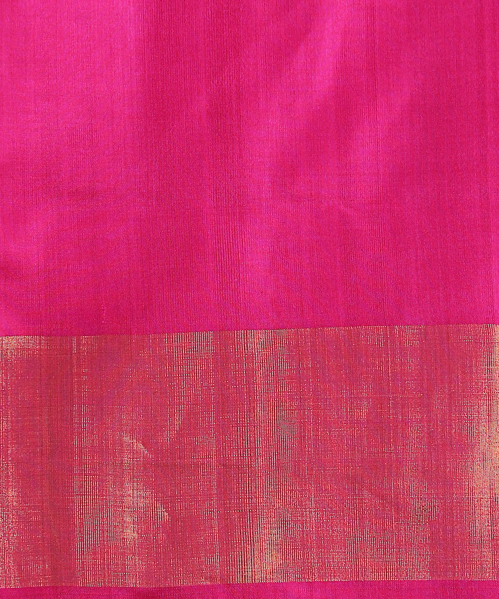 Green_Handloom_Pure_Mulbery_Silk_Patola_Saree_With_Pink_Border_And_Pallu_WeaverStory_05