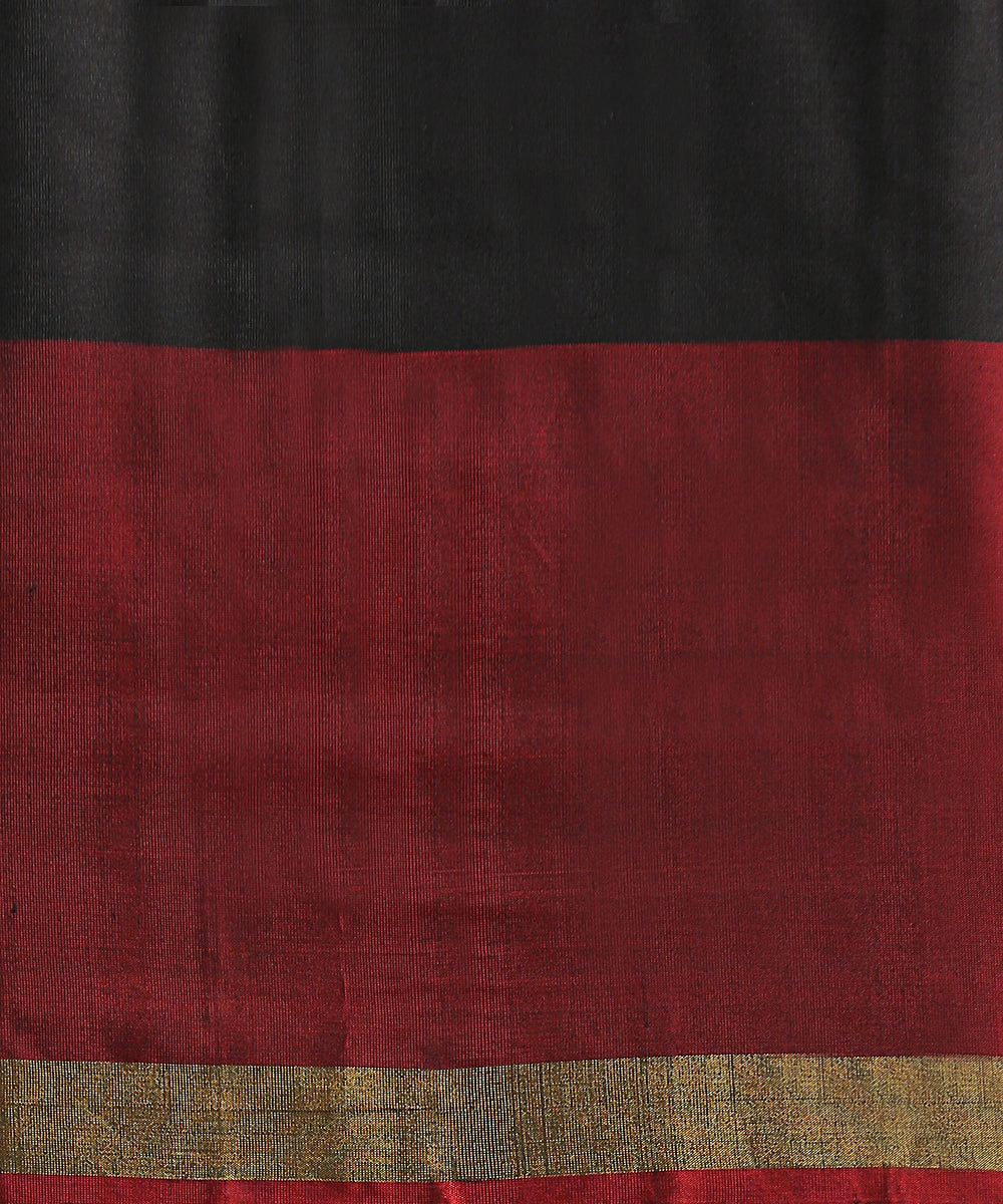 Handloom_Mustard_Pure_Mulberry_Silk_Patola_Saree_With_Black_And_Red_Border_WeaverStory_05