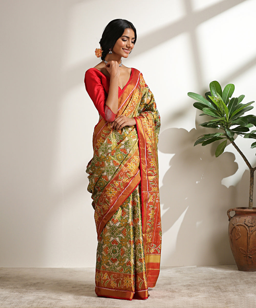 Handloom_Green_Pure_Silk_Tissue_Patola_Saree_With_Red_And_Gold_Border_And_Pallu_WeaverStory_02