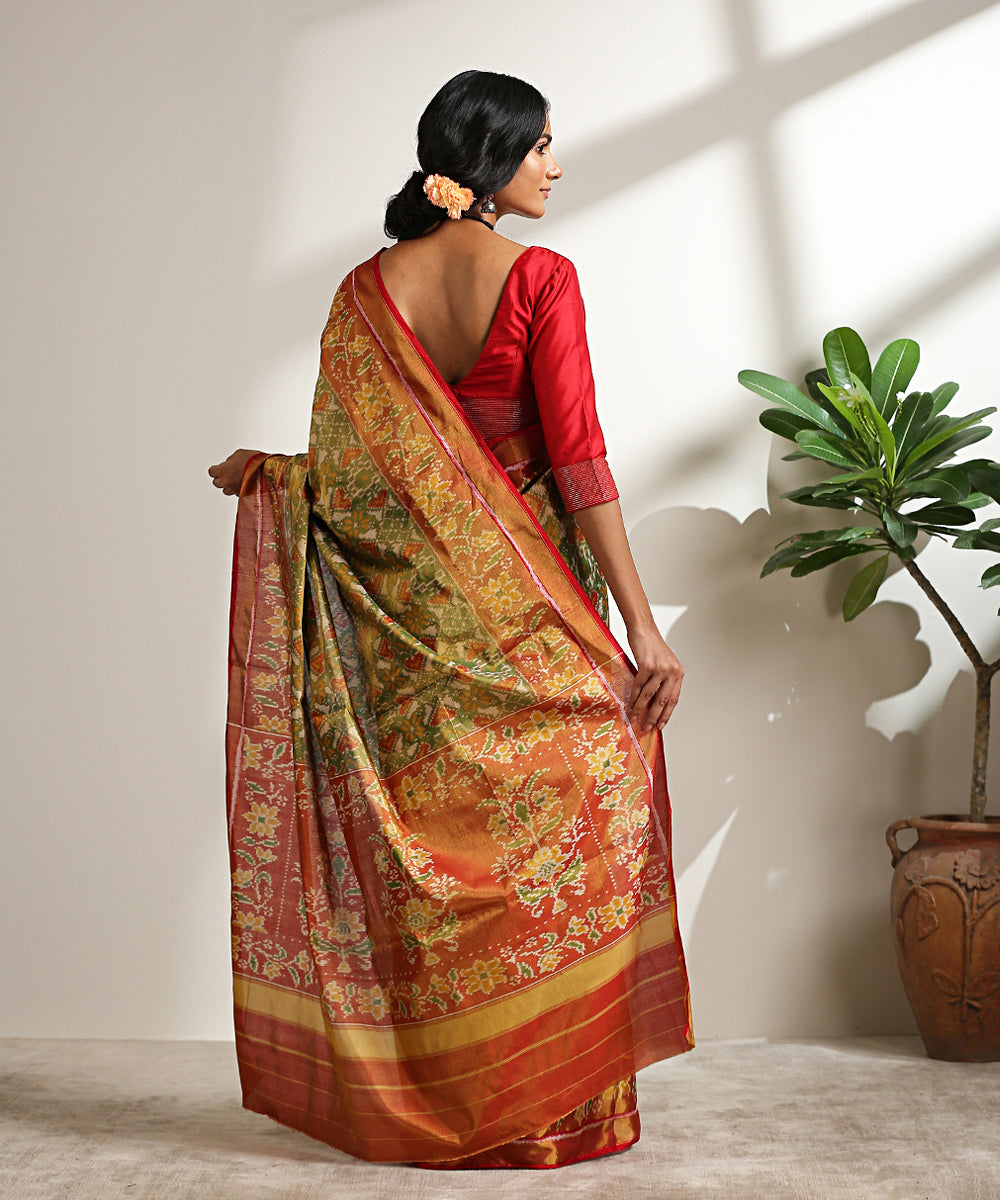 Handloom_Green_Pure_Silk_Tissue_Patola_Saree_With_Red_And_Gold_Border_And_Pallu_WeaverStory_03