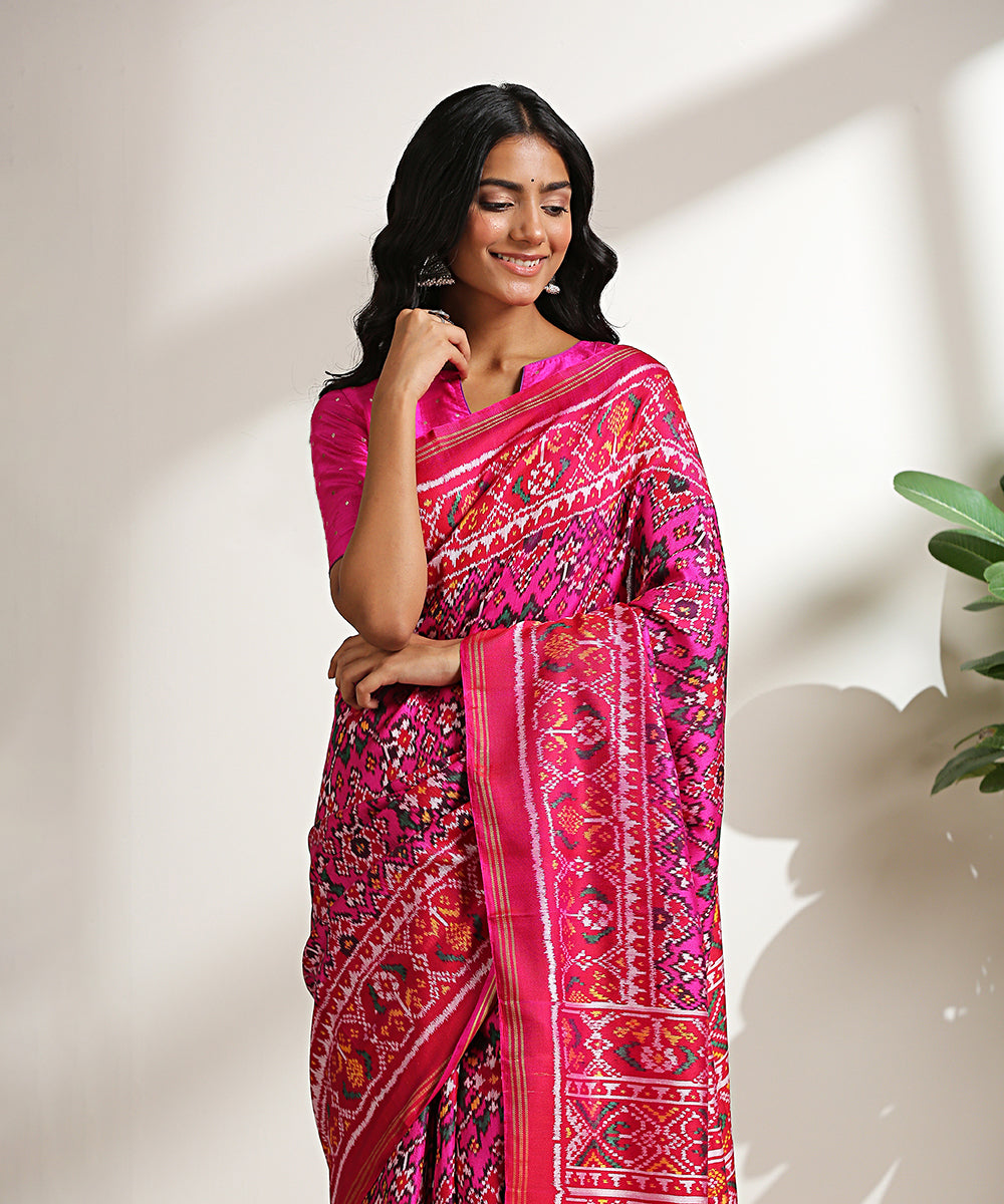 Pink_Handloom_Twill_Weave_Pure_Mulberry_Silk_Patola_Saree_WeaverStory_01