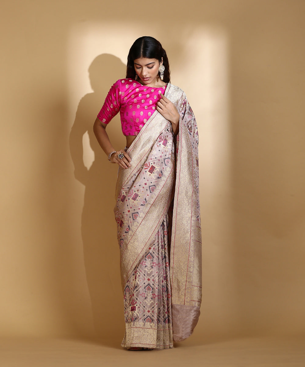 Light_Mauve_Handloom_Pure_Silk_Tissue_Banarasi_Patola_Saree_with_Cutwork_Weave_WeaverStory_02