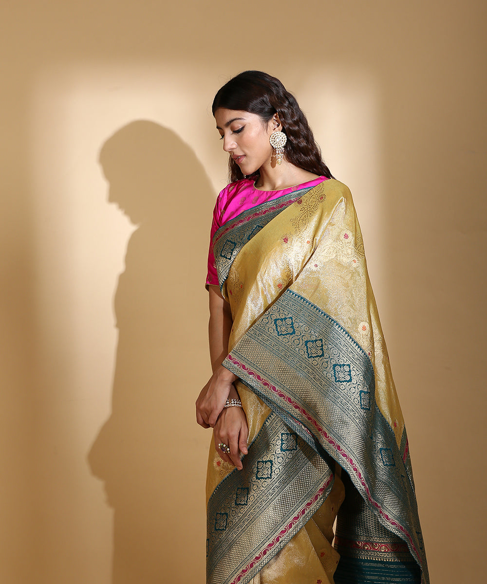 Handloom_Lime_Green_And_Teal_Pure_Silk_Tissue_With_Kadhiyal_Border_And_Pallu_WeaverStory_01