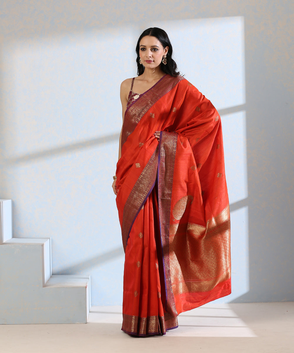 Handloom_Orange_Dupion_Silk_Banarasi_Saree_With_Purple_Border_And_Antique_Zari_WeaverStory_02