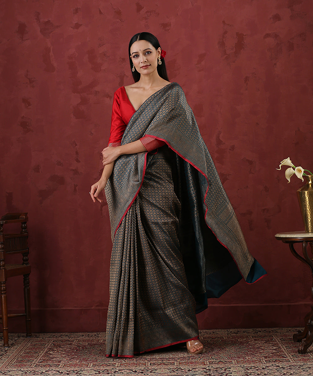 Peacock_Green_Handloom_Pure_Katan_Silk_Kimkhab_Banarasi_Saree_with_Antique_WeaverStory_02