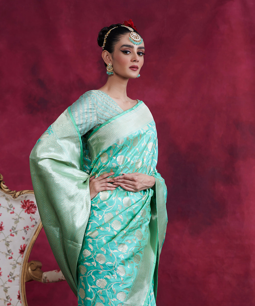 Sea_Green_Handloom_Pure_Katan_Silk_Banarasi_Jangla_Saree_In_Cutwork_Weave_WeaverStory_01