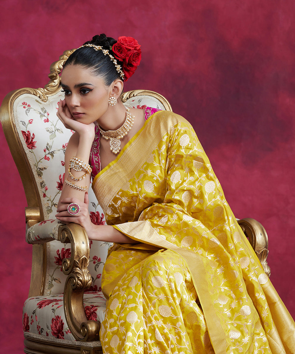 Handloom_Lime_Green_Pure_Katan_Silk_Banarasi_Jangla_Saree_In_Cutwork_Weave_WeaverStory_01