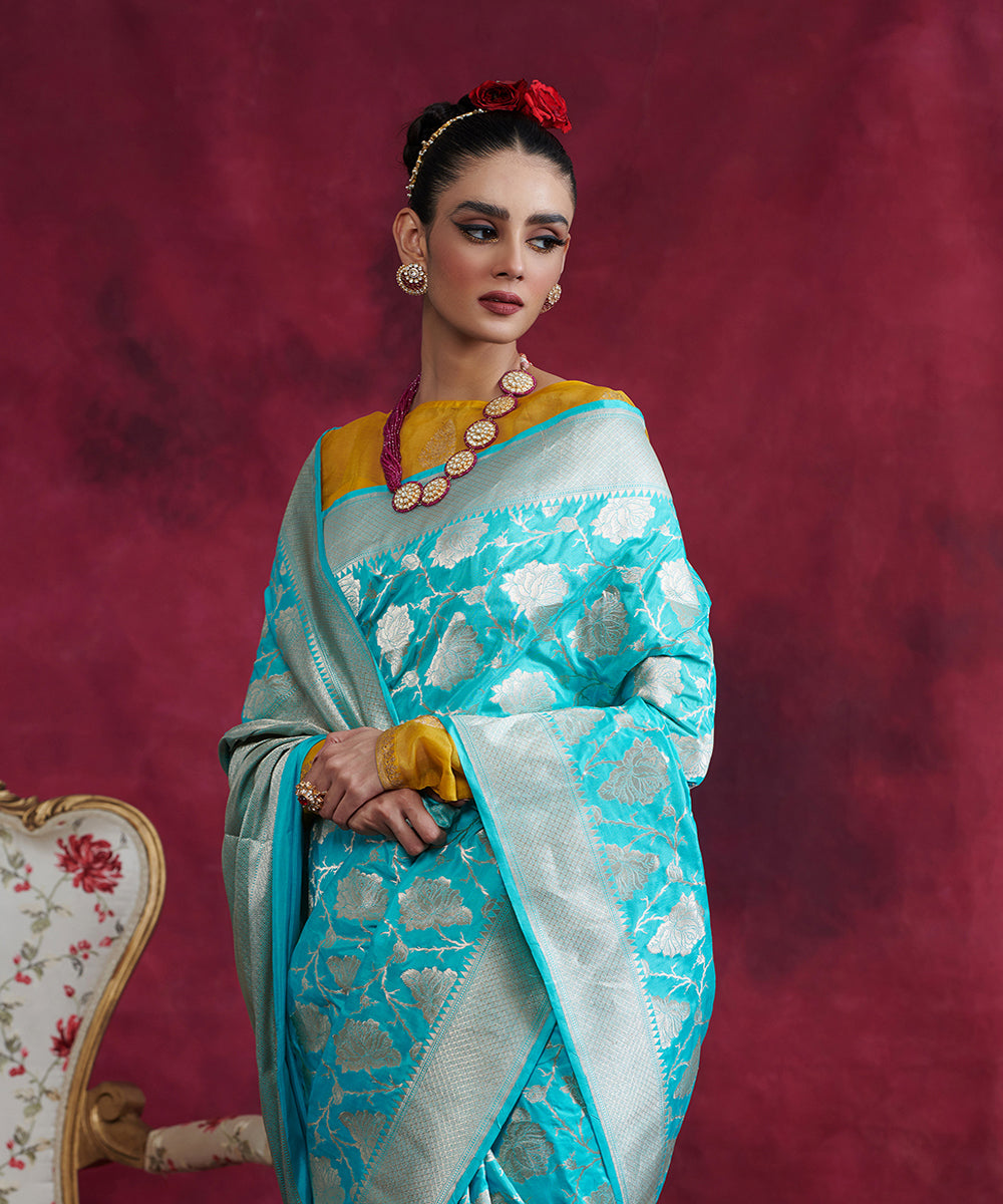 Handloom_Sky_Blue_Pure_Katan_Silk_Banarasi_Jangla_Saree_In_Cutwork_Weave_WeaverStory_01