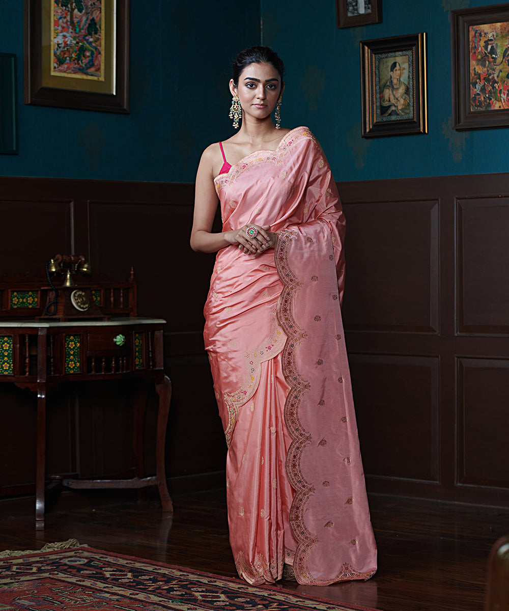 Peach_Handloom_Pure_Katan_Silk_Banarasi_Saree_With_Scalloped_Meenakari_Border_And_Pink_Blouse_WeaverStory_02