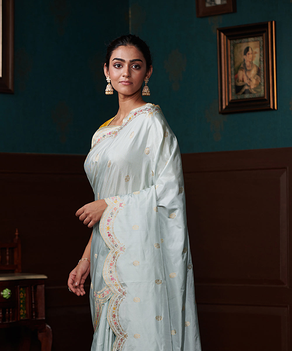 Handloom_Pale_Blue_Pure_Katan_Silk_Banarasi_Saree_With_Scalloped_Meenakari_Border_And_Pink_Blouse_WeaverStory_01