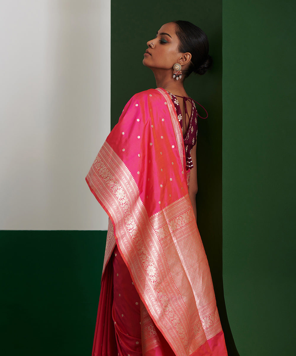 Pink_Handloom_Dual_Tone_Pure_Katan_Silk_Banarasi_Saree_With_Kadhwa_Ashrafi_Booti_WeaverStory_01