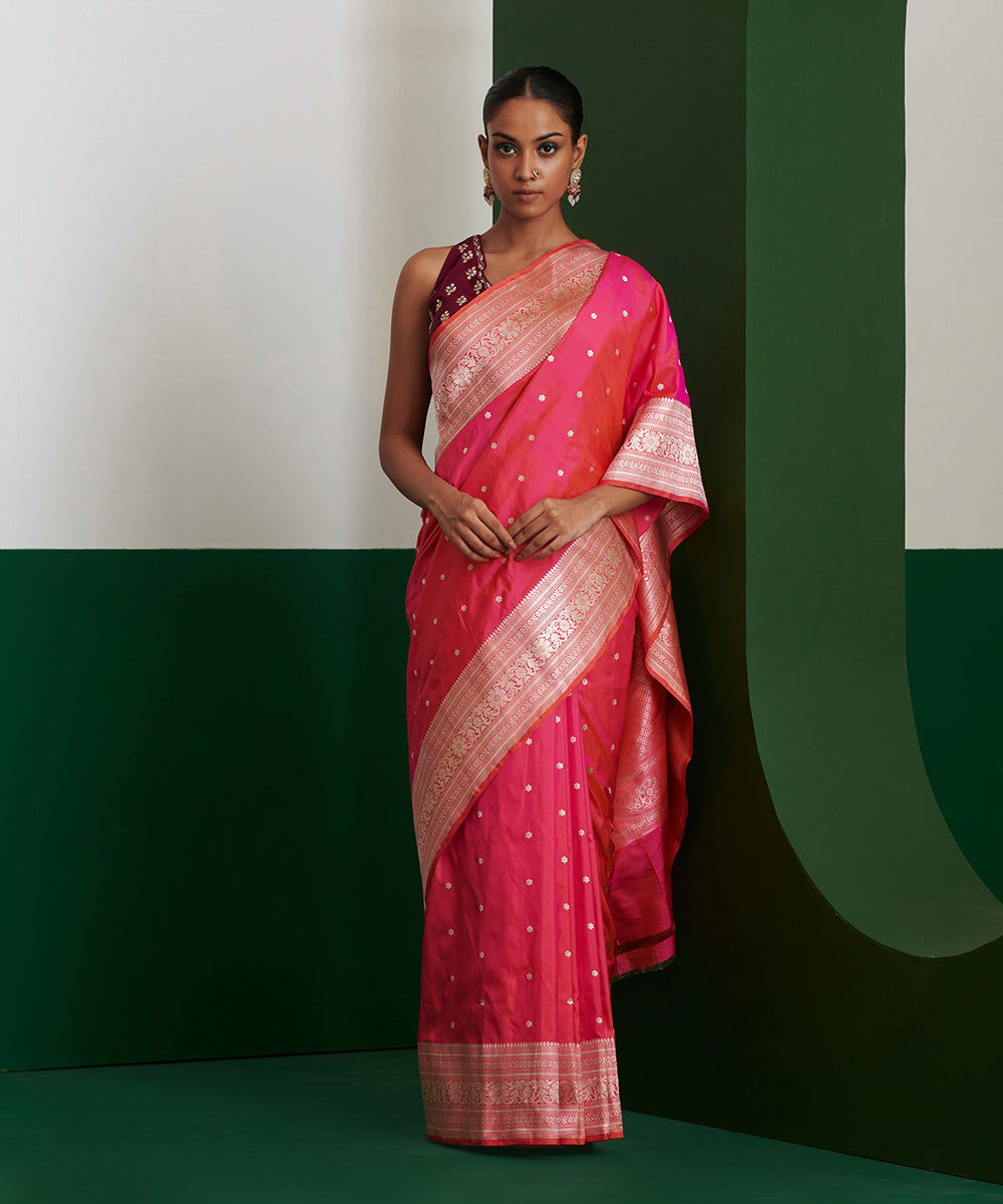 Pink_Handloom_Dual_Tone_Pure_Katan_Silk_Banarasi_Saree_With_Kadhwa_Ashrafi_Booti_WeaverStory_02