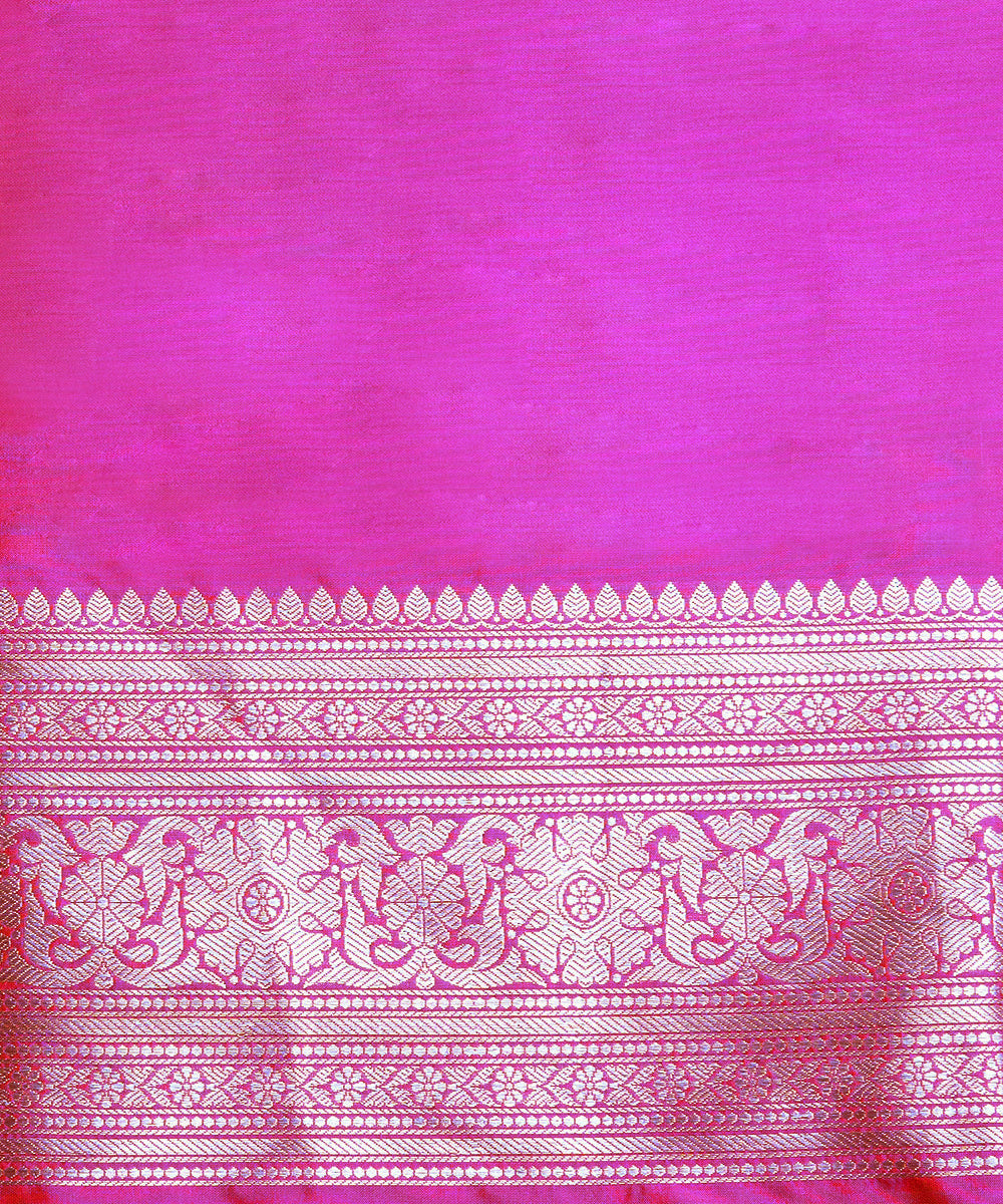 Pink_Handloom_Dual_Tone_Pure_Katan_Silk_Banarasi_Saree_With_Kadhwa_Ashrafi_Booti_WeaverStory_05