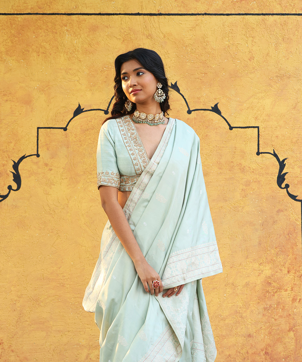 Pistachio_Green_Handloom_Pure_Katan_Silk_Banarasi_Saree_With_Ektara_Kadhwa_Booti_WeaverStory_01