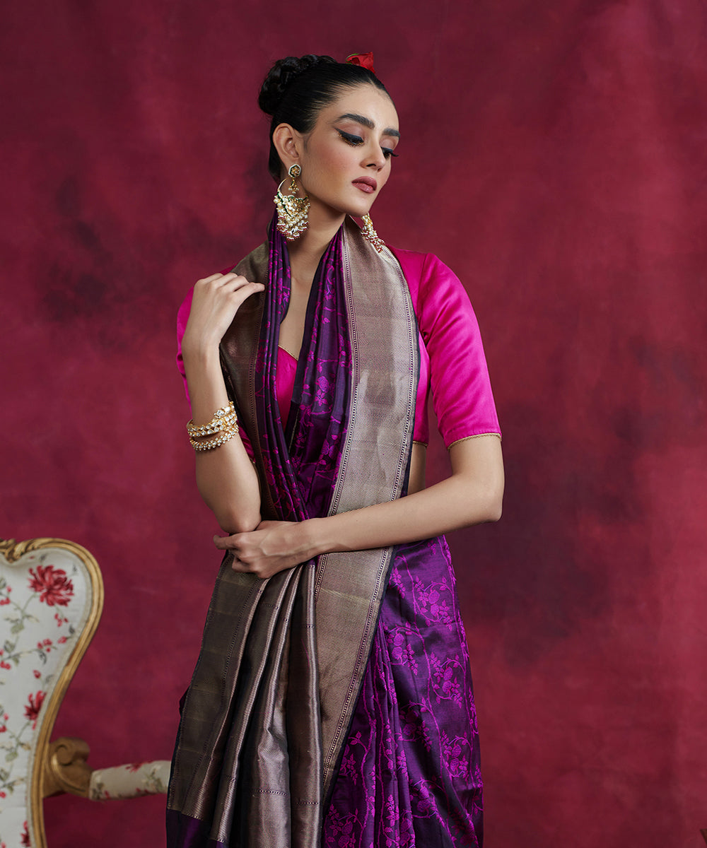 Handloom_Purple_And_Pink_Floral_Pure_Katan_Silk_Tanchoi_Banarasi_Saree_With_Zari_Border_WeaverStory_01