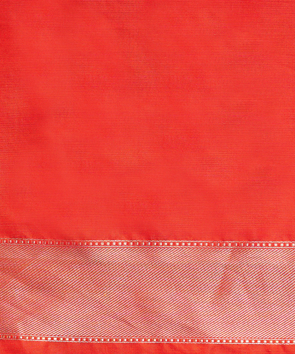 Red_And_Pink_Handloom_Pure_Katan_Silk_Floral_Tanchoi_Banarasi_Saree_WeaverStory_05