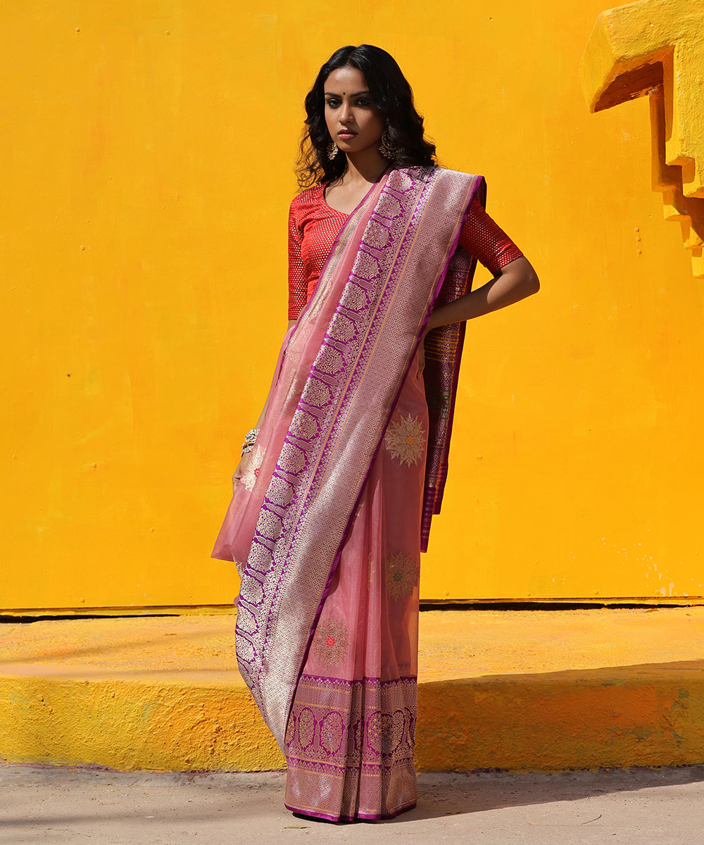 Rose_Pink_Handloom_Pure_Kora_Silk_Banarasi_Saree_With_Purple_Border_WeaverStory_02