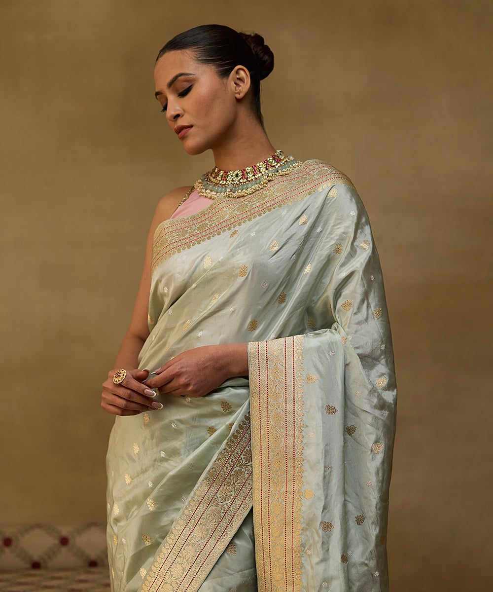 Handloom_Light_Blue_Pure_Katan_Tissue_Banarasi_Saree_With_Pink_Border_And_Pallu_WeaverStory_01