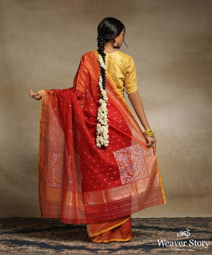 Handloom_Red_Pure_Cotton_Banarasi_Jamdani_Saree_With_Konia_Pallu_WeaverStory_03