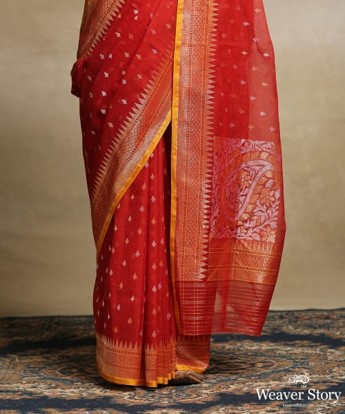 Handloom_Red_Pure_Cotton_Banarasi_Jamdani_Saree_With_Konia_Pallu_WeaverStory_04