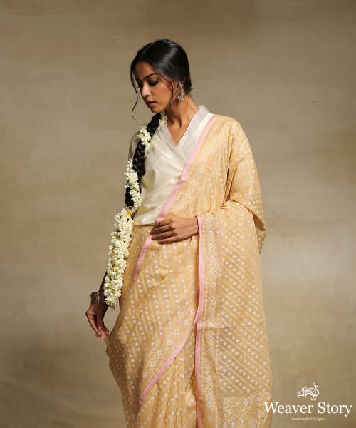 Beige_Handloom_Pure_Cotton_Banarasi_Jamdani_Saree_With_Aada_Jaal_WeaverStory_01