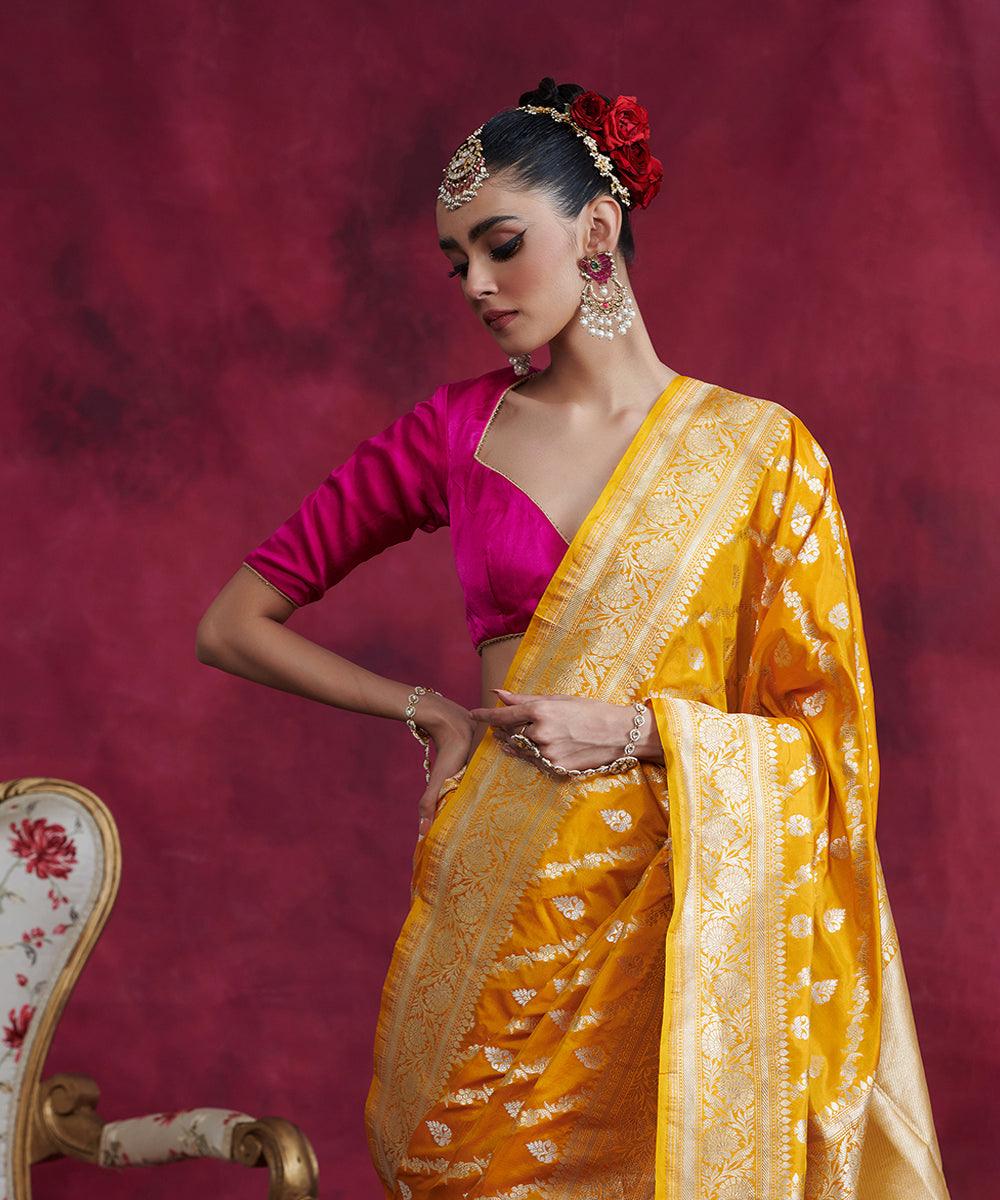 Handloom_Mustard_Pure_Katan_Silk_Pure_Katan_Silk_Banarasi_Jangla_WeaverStory_01
