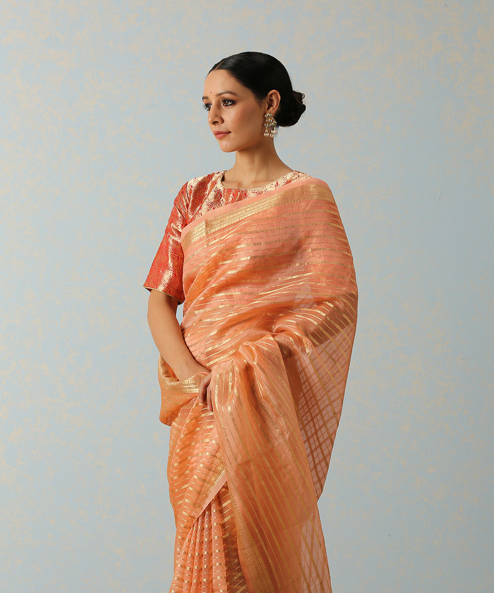 Handloom_Peach_Kora_Silk_Banarasi_Saree_With_Horizontal_Stripes_WeaverStory_01