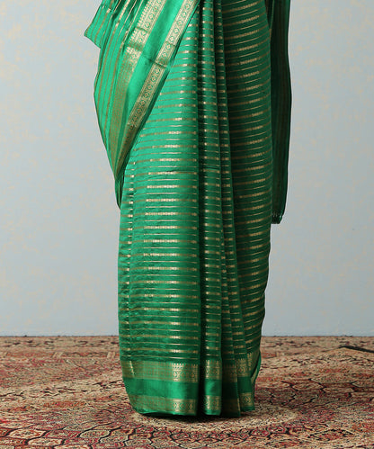 Handloom_Green_Katan_Silk_Banarasi_Saree_With_Horizontal_Stripes_WeaverStory_04
