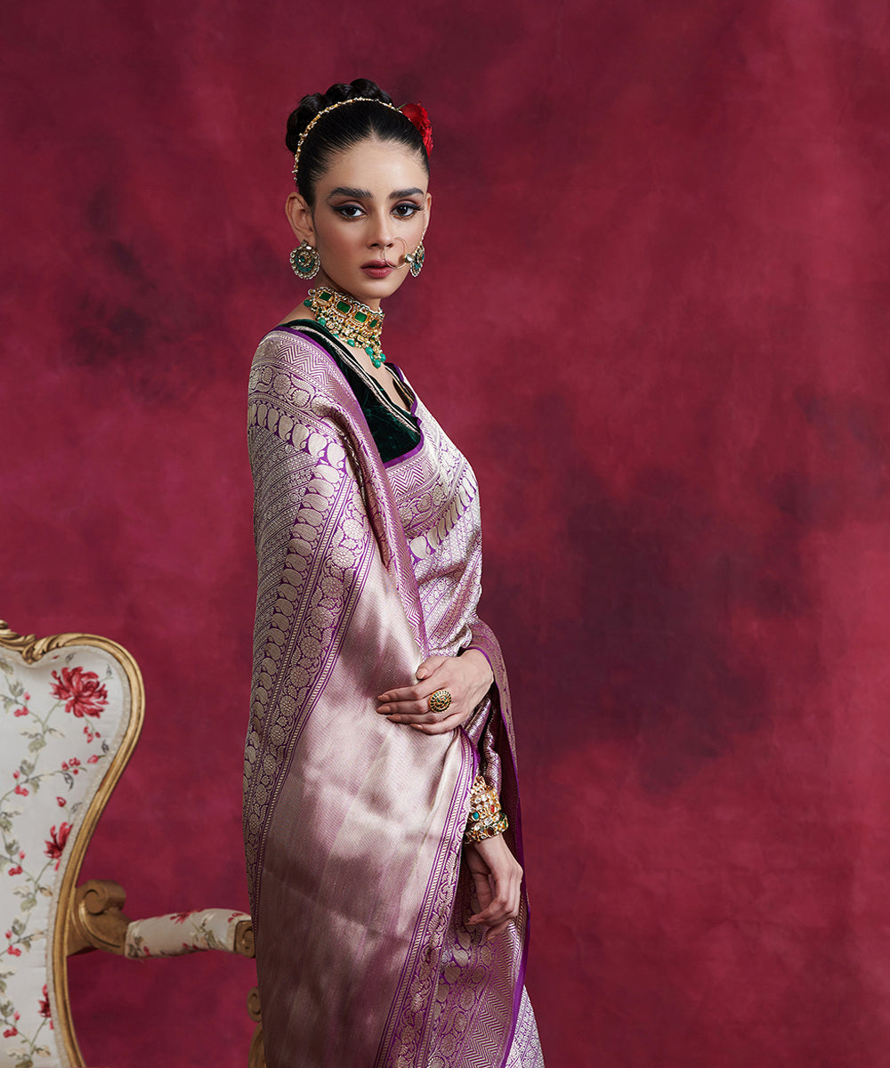 Purple_Handloom_Pure_Katan_Silk_Zari_Tanchoi_Banarasi_Saree_With_Paisley_Border_WeaverStory_01