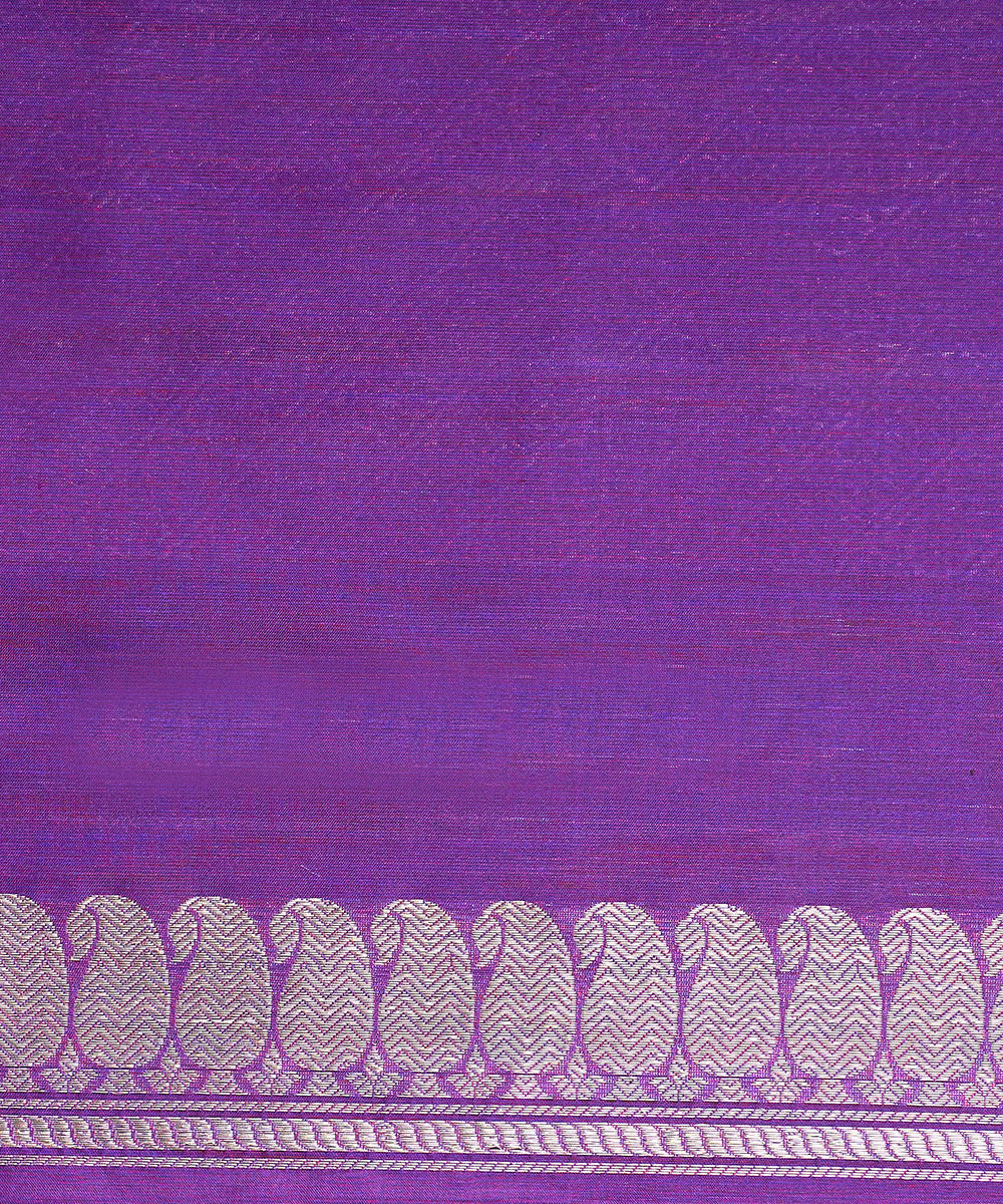Purple_Handloom_Pure_Katan_Silk_Zari_Tanchoi_Banarasi_Saree_With_Paisley_Border_WeaverStory_05