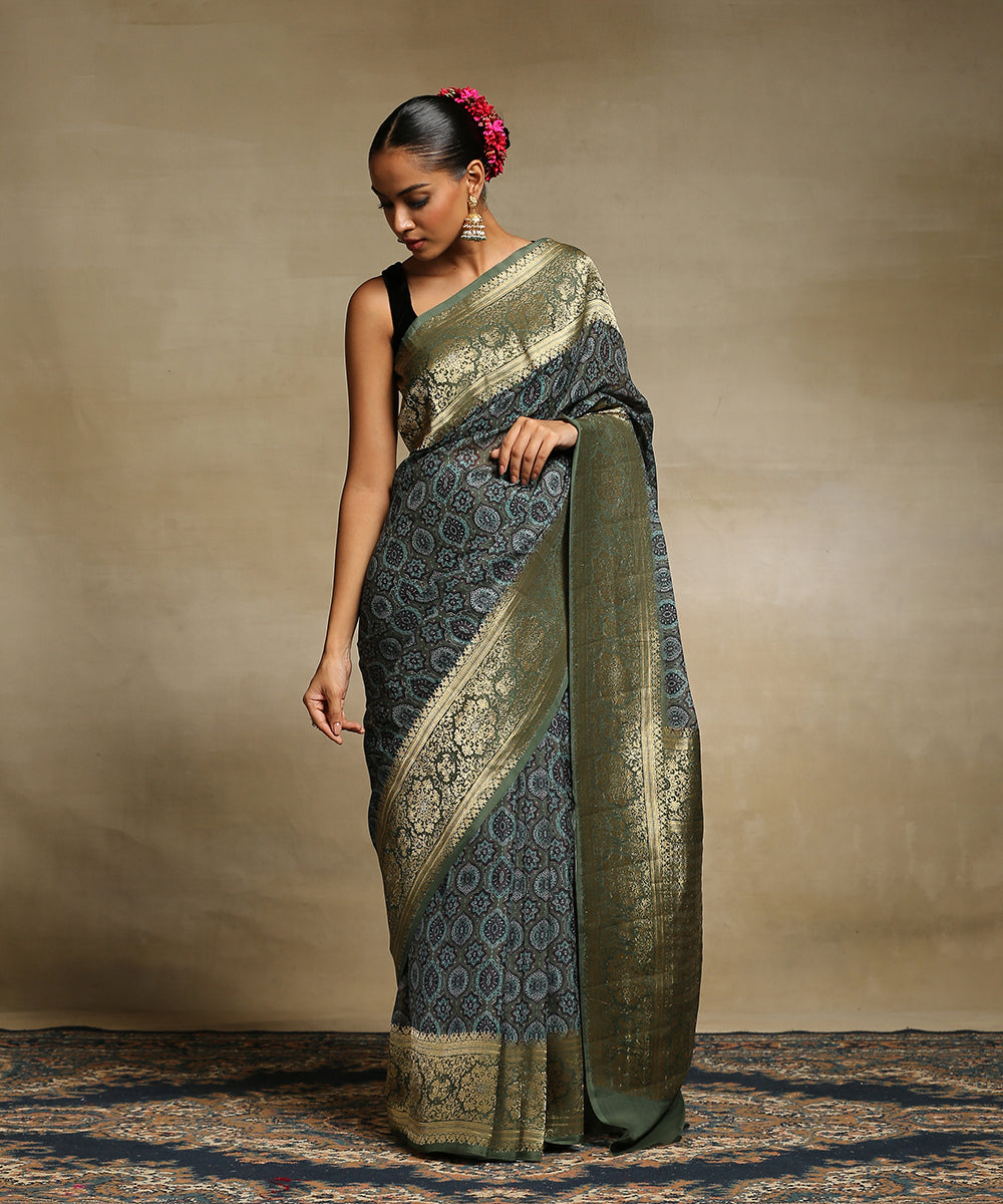 Handloom_Blue_Pure_Georgette_Banarasi_Saree_With_Ajrakh_Printing_And_Sona_Rupa_Zari_Border_WeaverStory_02