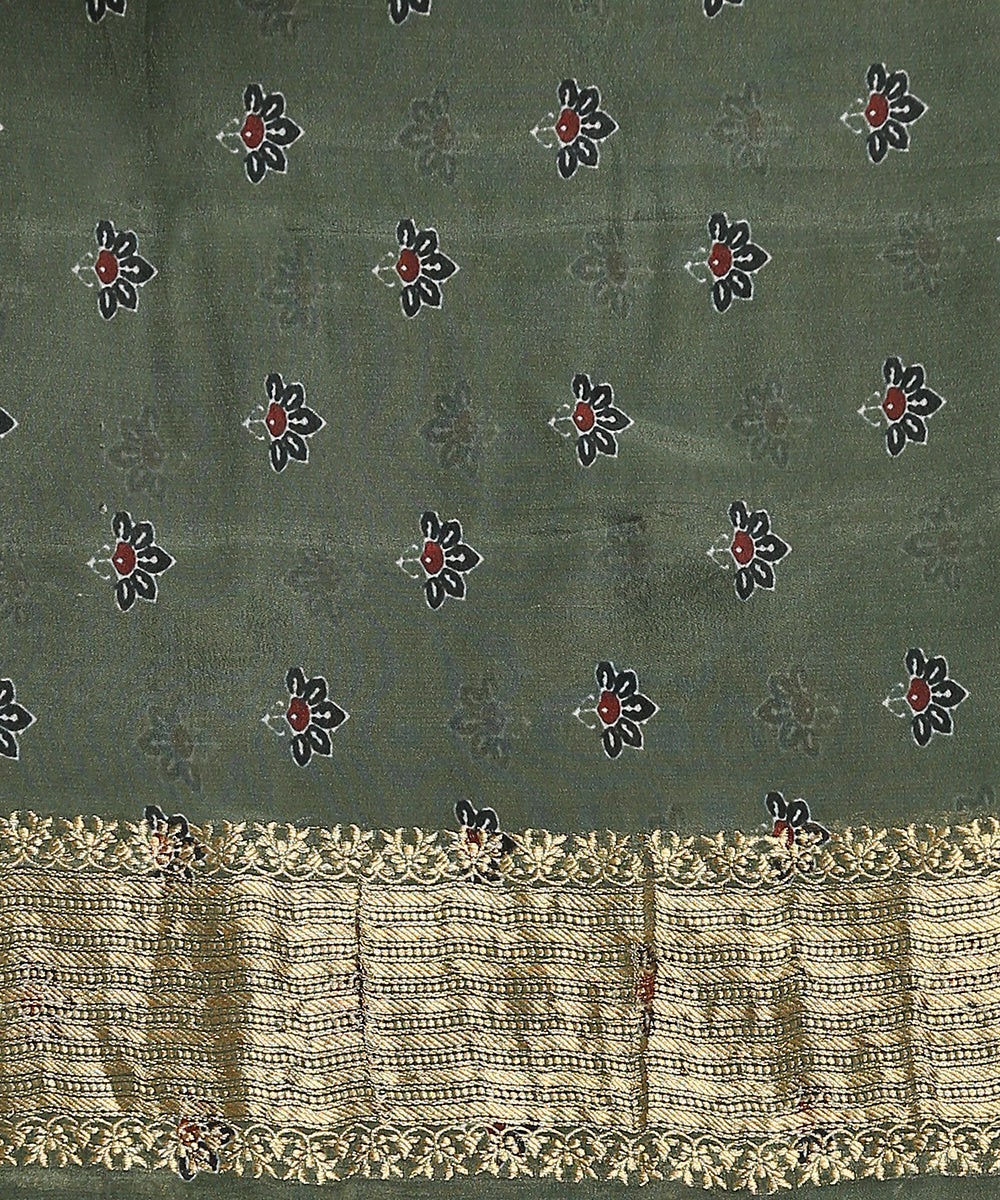 Handloom_Blue_Pure_Georgette_Banarasi_Saree_With_Ajrakh_Printing_And_Sona_Rupa_Zari_Border_WeaverStory_05