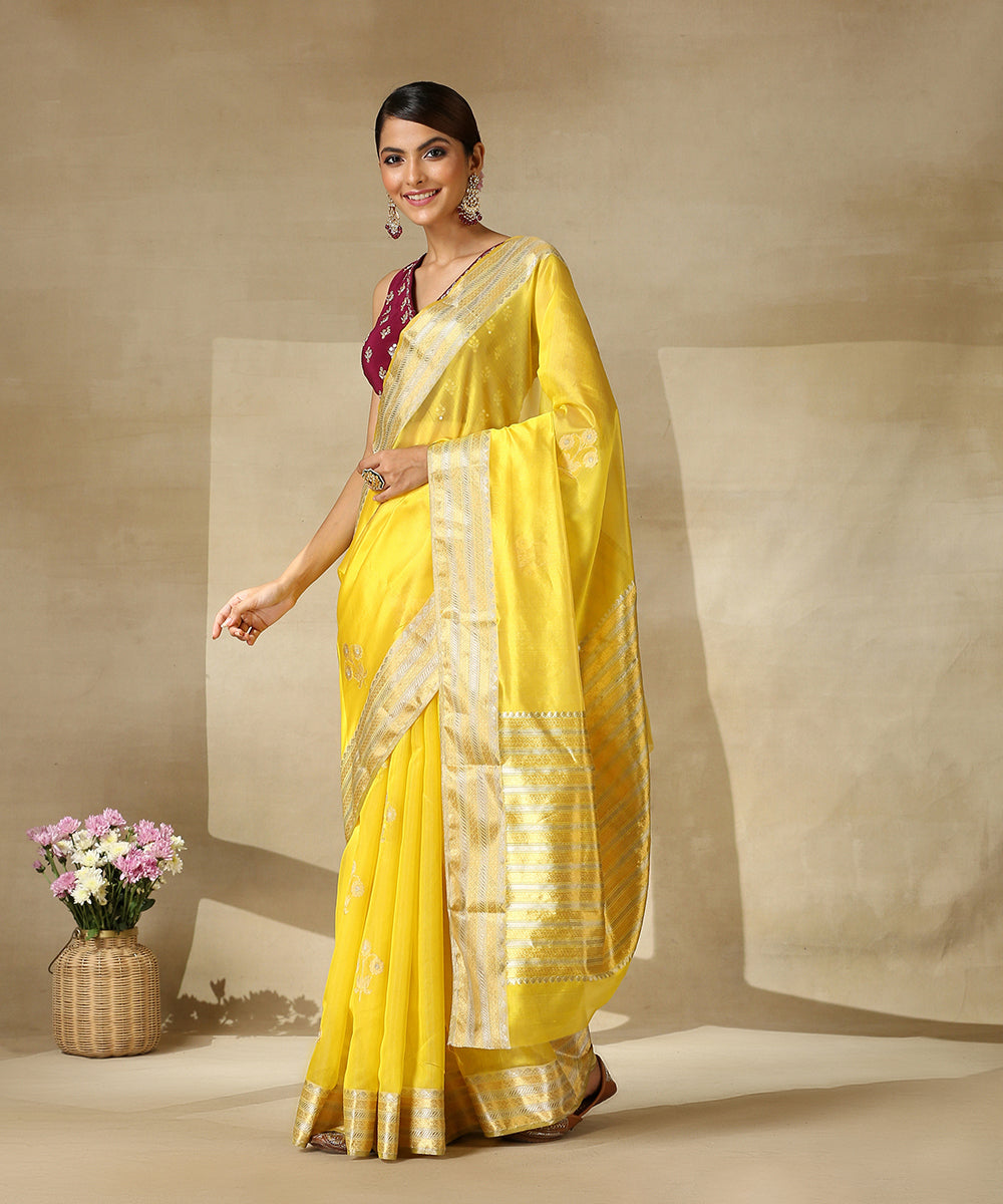 Handloom_Yellow_Pure_Silk_Chanderi_Saree_With_Gold_And_Silver_Zari_Border_And_Floral_Boota_WeaverStory_02