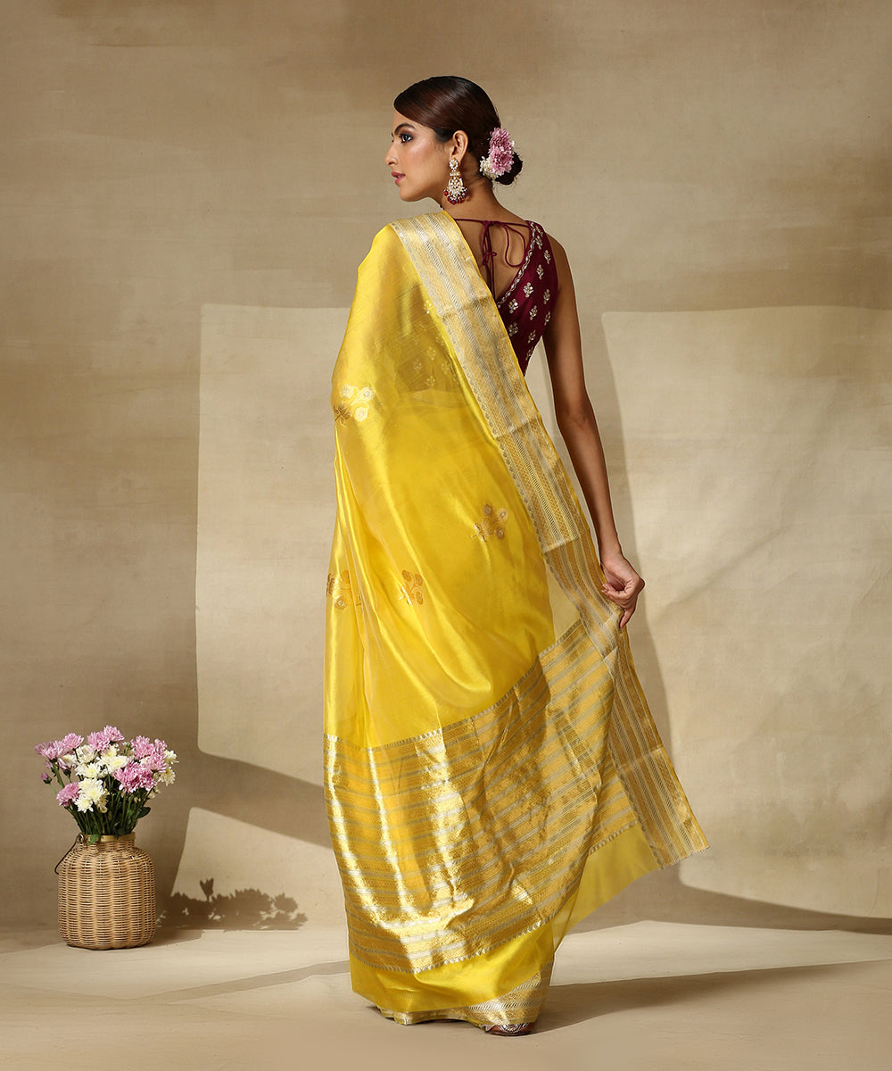 Handloom_Yellow_Pure_Silk_Chanderi_Saree_With_Gold_And_Silver_Zari_Border_And_Floral_Boota_WeaverStory_03
