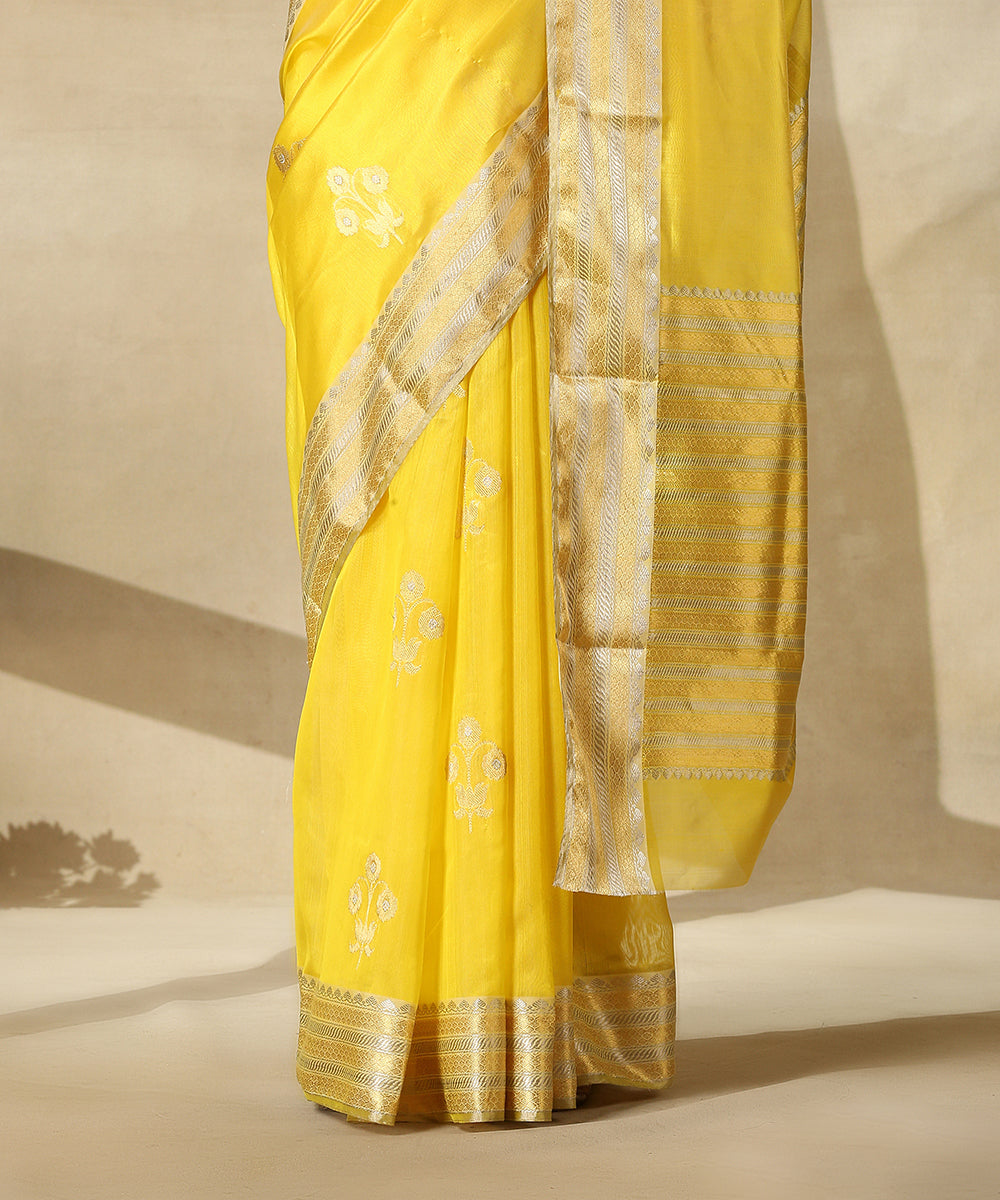 Handloom_Yellow_Pure_Silk_Chanderi_Saree_With_Gold_And_Silver_Zari_Border_And_Floral_Boota_WeaverStory_04