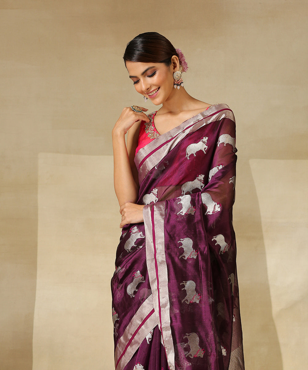 Wine_Handloom_Pure_Silk_Chanderi_Saree_With_Eknaliya_Nandi_Motifs_WeaverStory_01