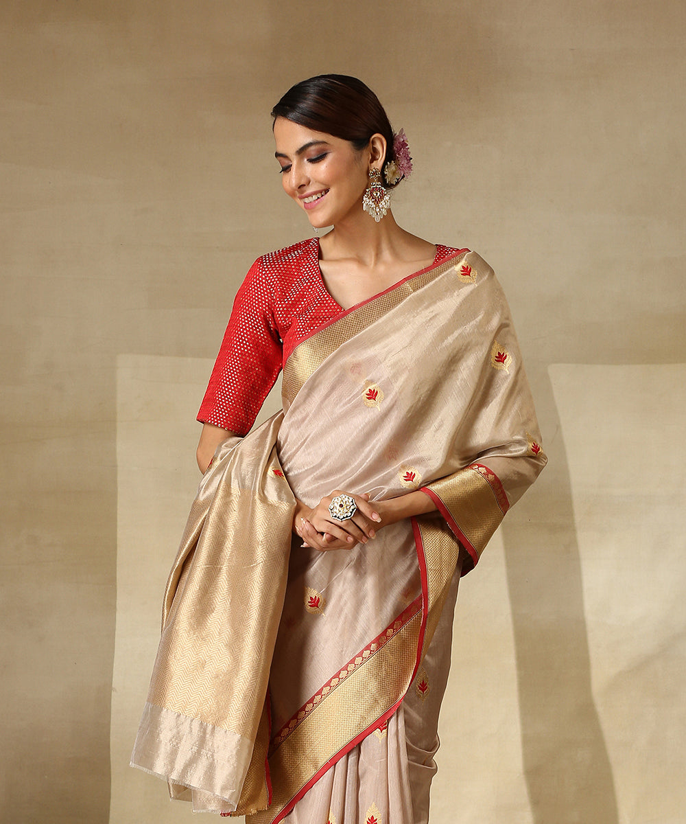 Beige_Handloom_Pure_Silk_Chanderi_Saree_With_Leaf_Motifs_And_Zari_Border_WeaverStory_01
