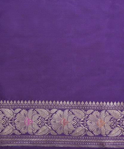 Handloom_Dark_Purple_Pure_Katan_Silk_Banarasi_Saree_With_Hibisicus_Flower_Motifs_WeaverStory_05