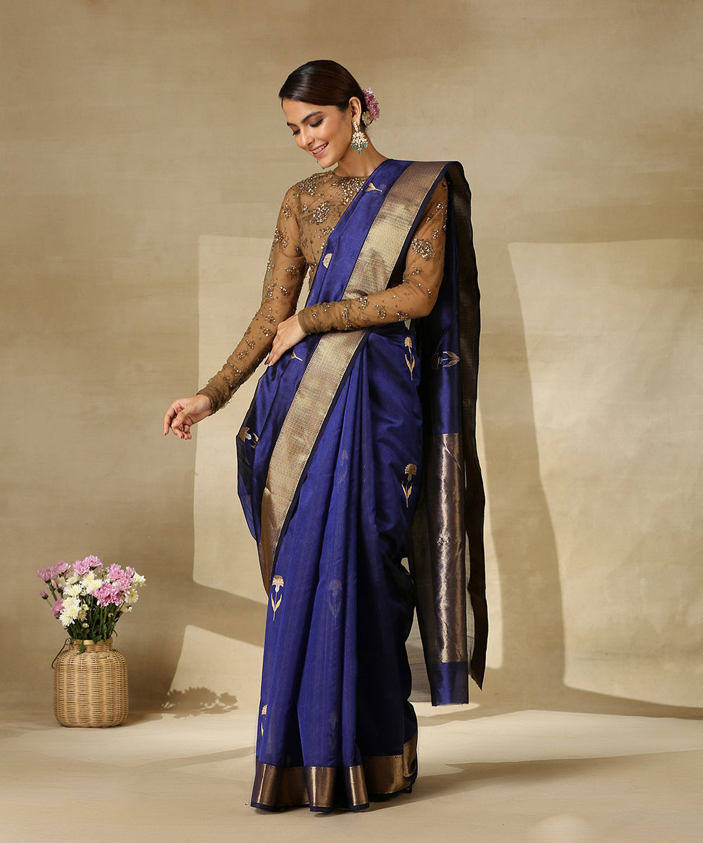 Royal_Blue_Handloom_Pure_Chanderi_Silk_Saree_With_Three_Flower_Motif_And_Sona_Rupa_Zari_Border_WeaverStory_02