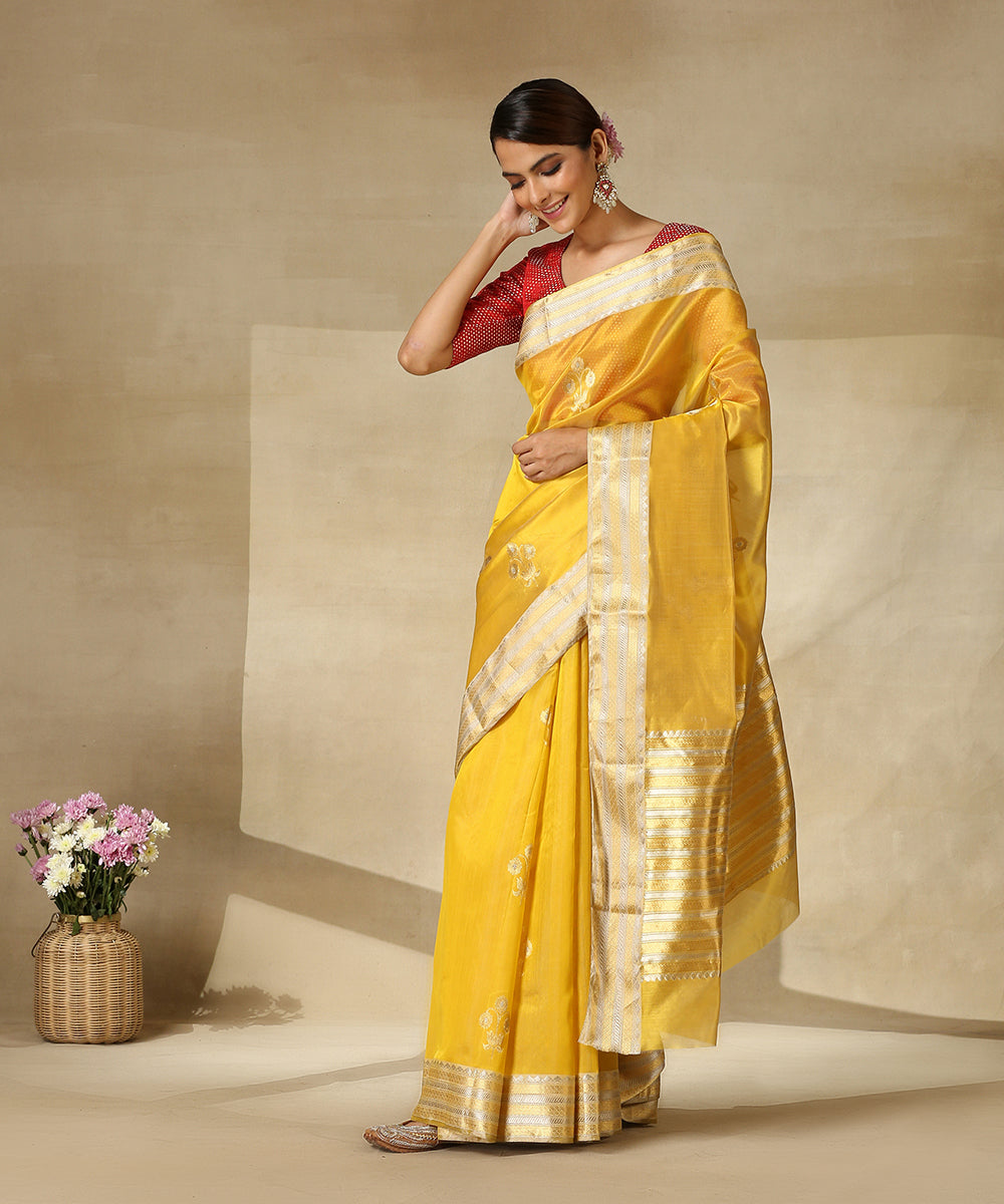 Mustard_Handloom_Pure_Chanderi_Silk_Saree_With_Three_Flower_Motif_And_Sona_Rupa_Zari_Border_WeaverStory_02