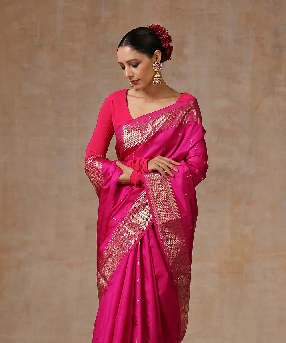 Plum_Handloom_Pure_Katan_Silk_Banarasi_Saree_With_Flower_Motifs_WeaverStory_01