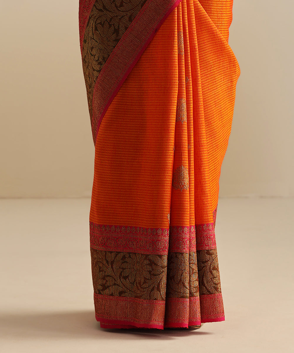 Handloom_Mustard_Dupion_Silk_Banarasi_Saree_With_Broad_Pink_Zari_Border_WeaverStory_04