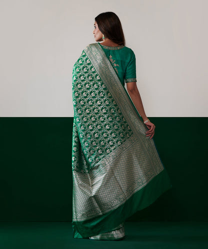 Handloom_Teal_Green_Pure_Katan_Silk_Banarasi_Jangla_Saree_With_Peacock_Motifs_WeaverStory_03