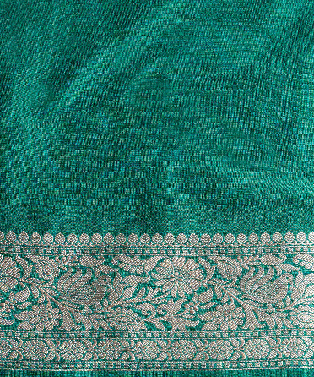 Handloom_Teal_Green_Pure_Katan_Silk_Banarasi_Jangla_Saree_With_Peacock_Motifs_WeaverStory_05