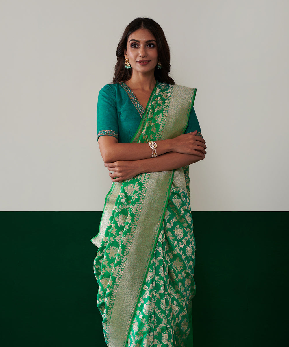 Aqua_Green_Handloom_Pure_Katan_Silk_Banarasi_Saree_With_Sona_Rupa_Jaal_WeaverStory_01