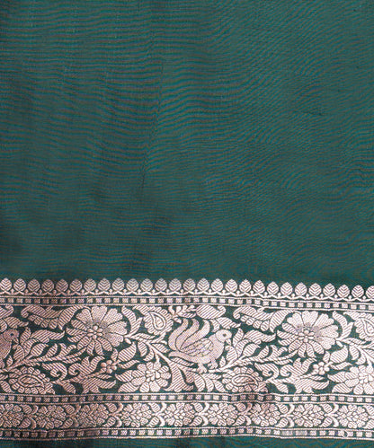 Handloom_Emerald_Green_Pure_Katan_Silk_Banarasi_Saree_With_Peacock_Motifs_WeaverStory_05