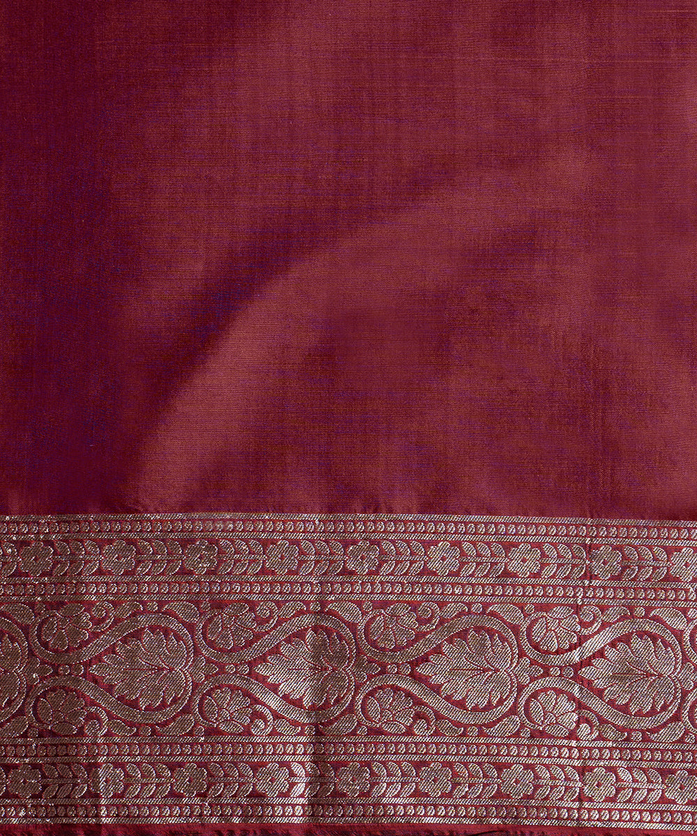 Maroon_Handloom_Pure_Katan_Silk_Banarasi_Saree_With_Cutwork_Booti_WeaverStory_05