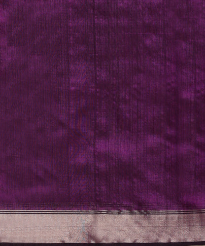 Handloom_PurplePure_Chanderi_Silk_Saree_With_Silver_Zari_Peacock_Motif_WeaverStory_05